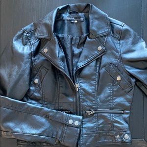 Faux leather cropped jacket